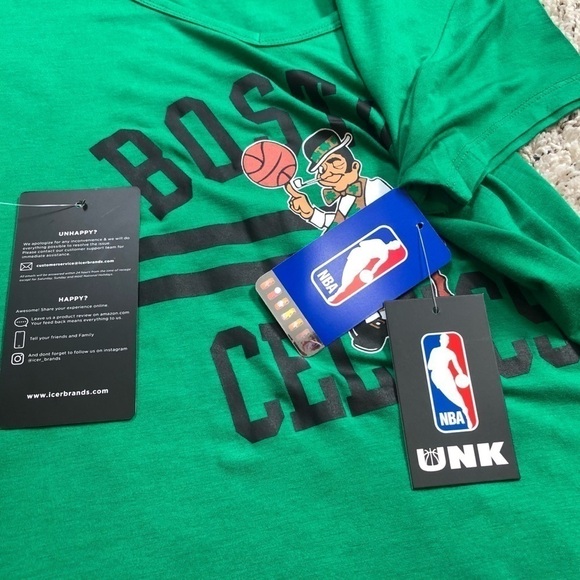 🆕 Boston Celtics NBA women’s v neck top - Picture 4 of 9